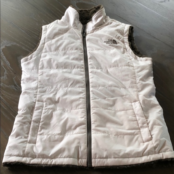 The North Face Jackets & Blazers - White The North Face Reversible Vest Excellent Sm The North Face Jackets & Blazers - White The North Face Reversible Vest Excellent Sm